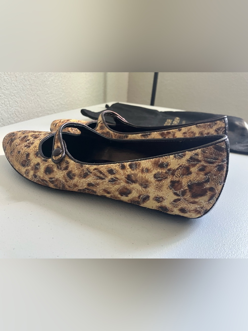 Donald Pliner Woven Leopard Print Mary Jane Flats - Picture 9 of 13